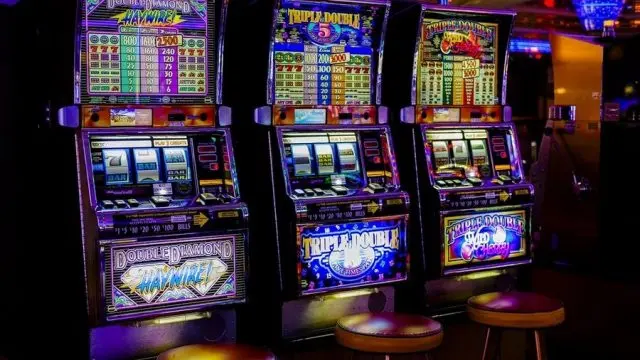 今一番旬なオンラインカジノ「カジノミー」とは!